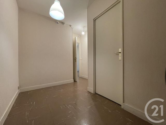 Appartement F4 &agrave; louer - 4 pi&egrave;ces - 78,06 m2 - Evry - 91 - ILE-DE-FRANCE