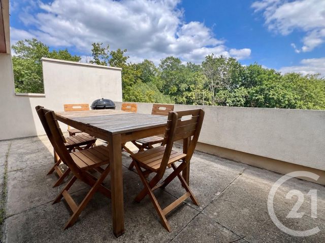 Appartement F5 &agrave; louer - 5 pi&egrave;ces - 93,90 m2 - Evry - 91 - ILE-DE-FRANCE