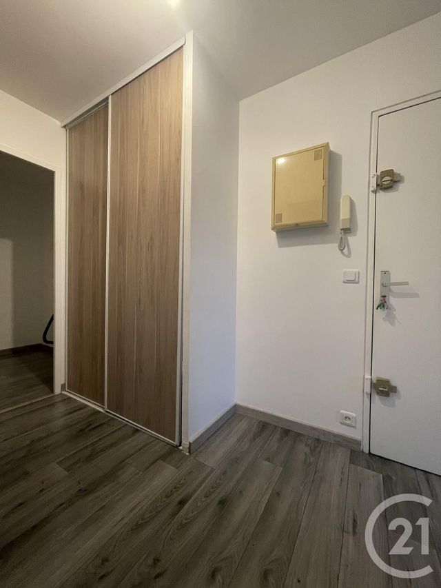 Appartement F3 &agrave; louer - 3 pi&egrave;ces - 65,22 m2 - Evry - 91 - ILE-DE-FRANCE