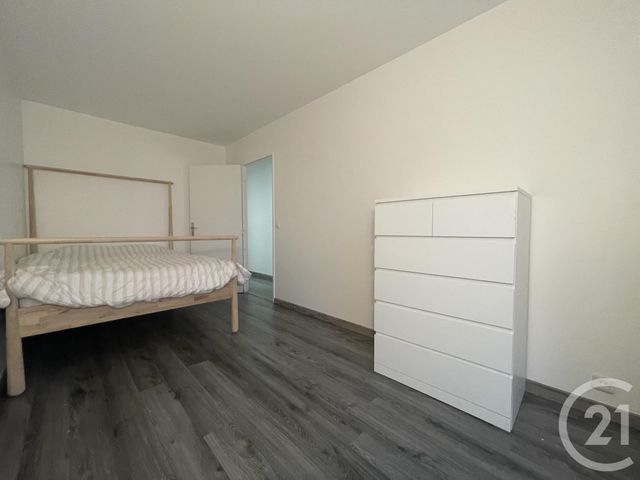 Appartement F3 &agrave; louer - 3 pi&egrave;ces - 65,22 m2 - Evry - 91 - ILE-DE-FRANCE