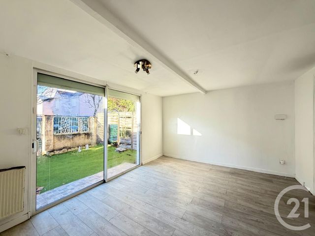 Maison &agrave; louer - 5 pi&egrave;ces - 90,18 m2 - Evry - 91 - ILE-DE-FRANCE