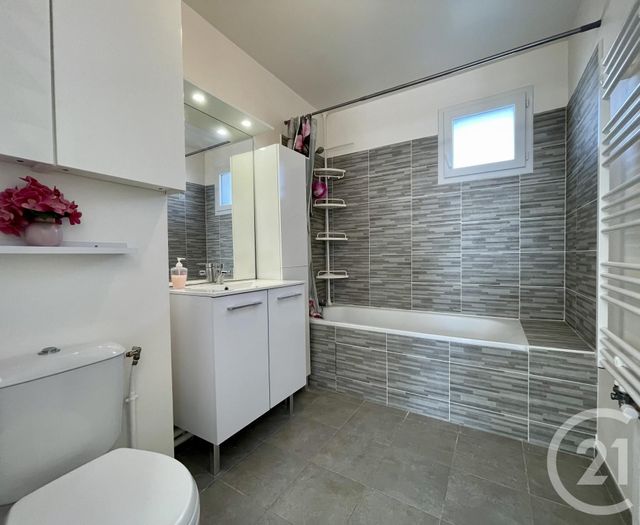 Appartement Duplex &agrave; louer - 4 pi&egrave;ces - 83,08 m2 - Moissy Cramayel - 77 - ILE-DE-FRANCE