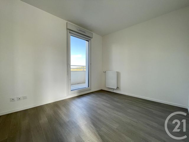 Appartement Duplex &agrave; louer - 4 pi&egrave;ces - 83,08 m2 - Moissy Cramayel - 77 - ILE-DE-FRANCE