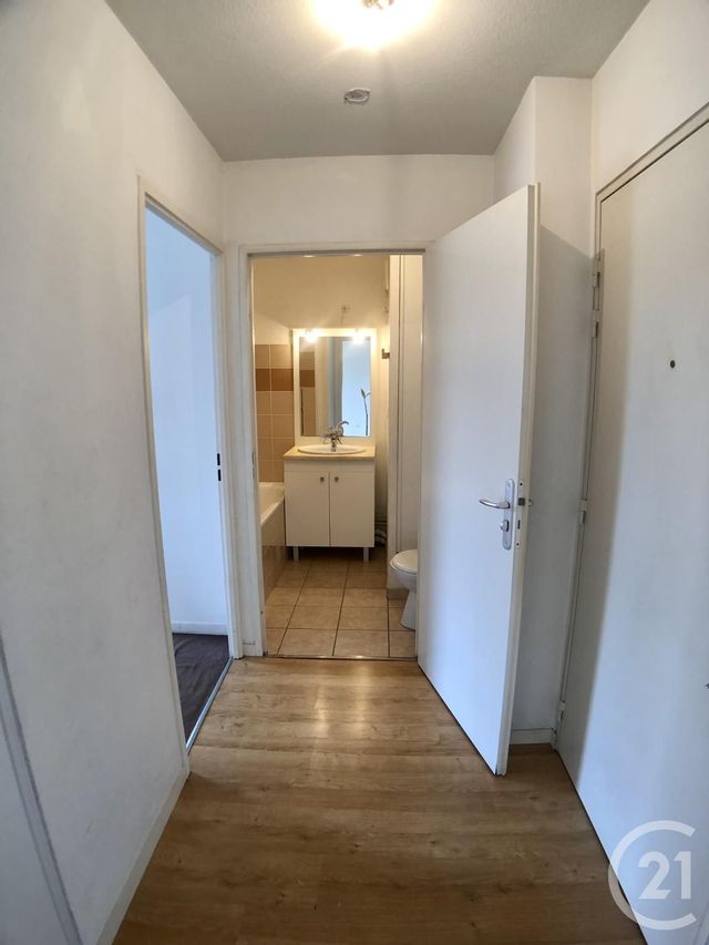 Appartement F2 &agrave; louer - 2 pi&egrave;ces - 37,96 m2 - Evry - 91 - ILE-DE-FRANCE