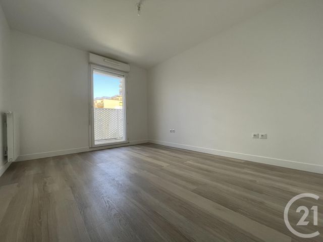 Appartement F3 &agrave; louer - 3 pi&egrave;ces - 63 m2 - Evry - 91 - ILE-DE-FRANCE
