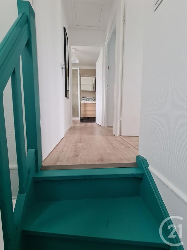 Appartement F4 &agrave; louer - 4 pi&egrave;ces - 49,80 m2 - Courcouronnes - 91 - ILE-DE-FRANCE