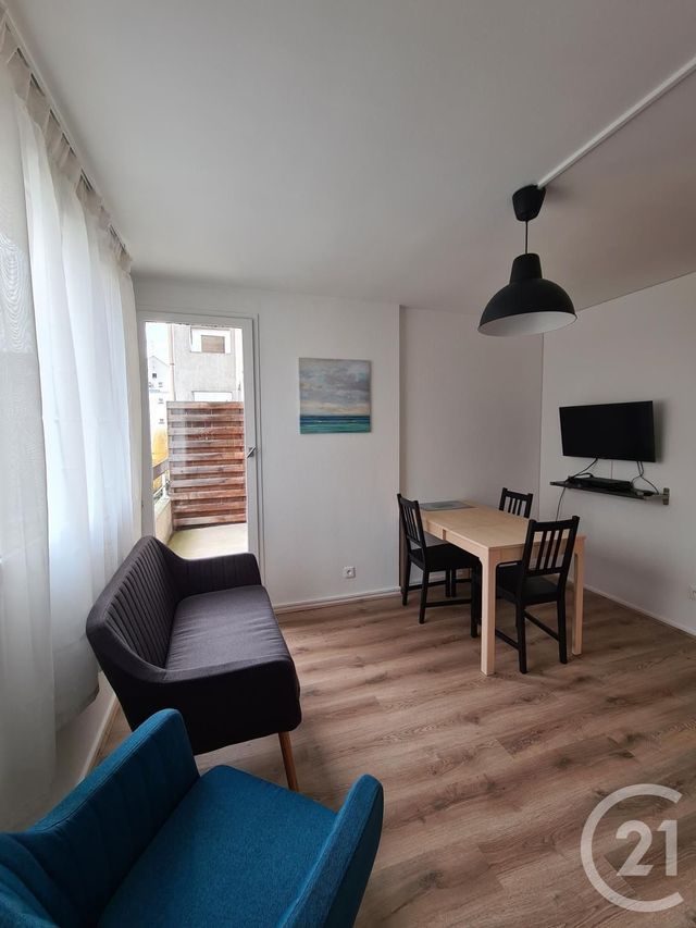 Appartement F4 &agrave; louer - 4 pi&egrave;ces - 49,80 m2 - Courcouronnes - 91 - ILE-DE-FRANCE