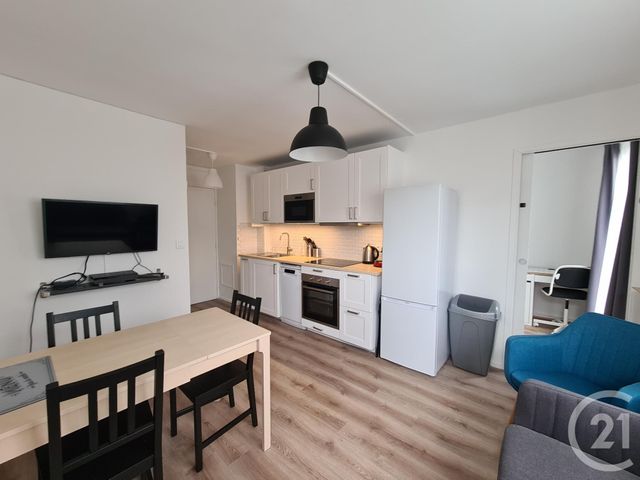 Appartement F4 &agrave; louer - 4 pi&egrave;ces - 49,80 m2 - Courcouronnes - 91 - ILE-DE-FRANCE