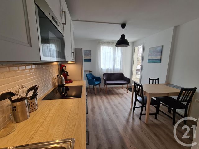 Appartement F4 &agrave; louer - 4 pi&egrave;ces - 49,80 m2 - Courcouronnes - 91 - ILE-DE-FRANCE