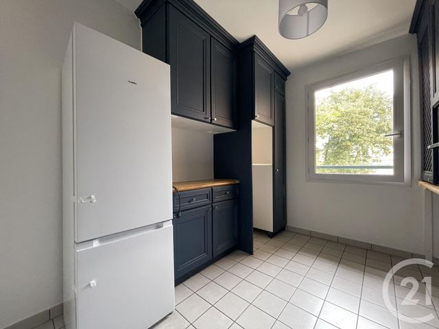 Appartement F3 &agrave; louer - 3 pi&egrave;ces - 72,71 m2 - Corbeil Essonnes - 91 - ILE-DE-FRANCE