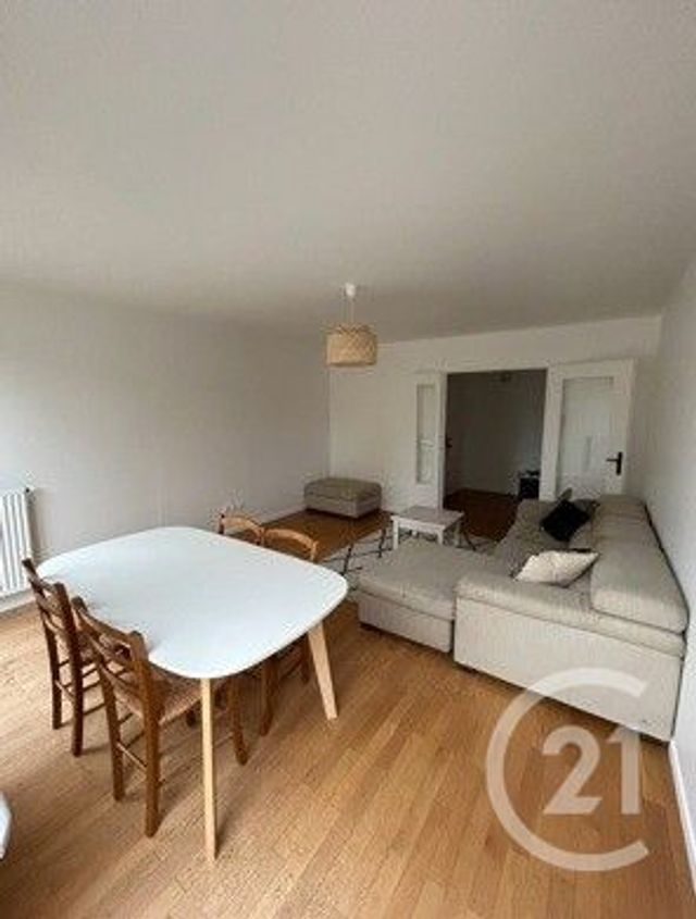 Appartement F3 &agrave; louer - 3 pi&egrave;ces - 72,71 m2 - Corbeil Essonnes - 91 - ILE-DE-FRANCE