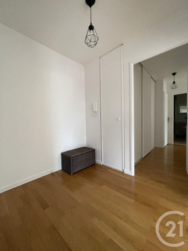 Appartement F3 &agrave; louer - 3 pi&egrave;ces - 72,71 m2 - Corbeil Essonnes - 91 - ILE-DE-FRANCE