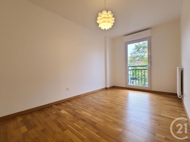 Appartement F3 &agrave; louer - 3 pi&egrave;ces - 72,71 m2 - Corbeil Essonnes - 91 - ILE-DE-FRANCE