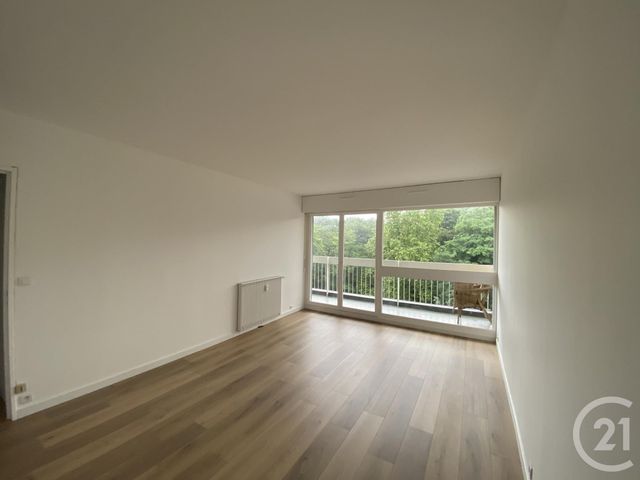 Appartement F3 &agrave; louer - 3 pi&egrave;ces - 64,51 m2 - Evry - 91 - ILE-DE-FRANCE