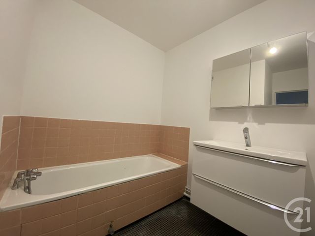 Appartement F3 &agrave; louer - 3 pi&egrave;ces - 64,51 m2 - Evry - 91 - ILE-DE-FRANCE