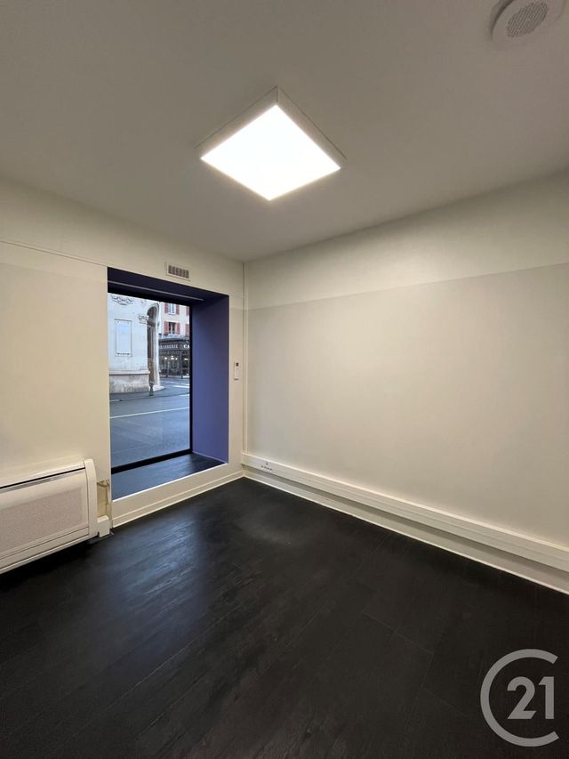 Divers &agrave; vendre - 115 m2 - Montargis - 45 - CENTRE