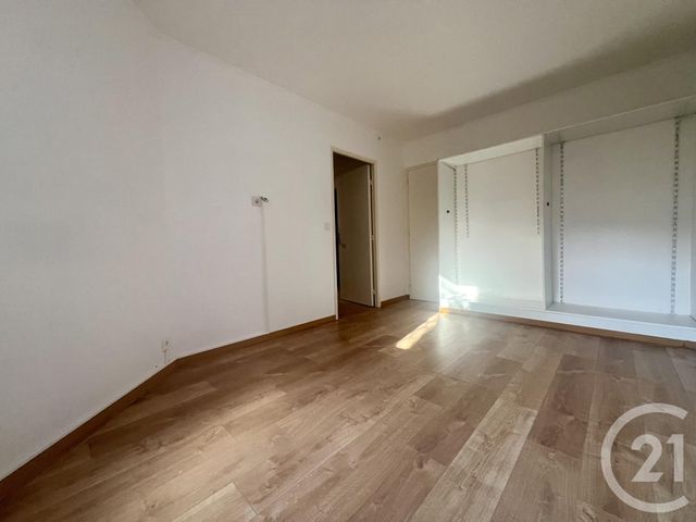 Appartement F2 &agrave; louer - 2 pi&egrave;ces - 47,76 m2 - Evry - 91 - ILE-DE-FRANCE
