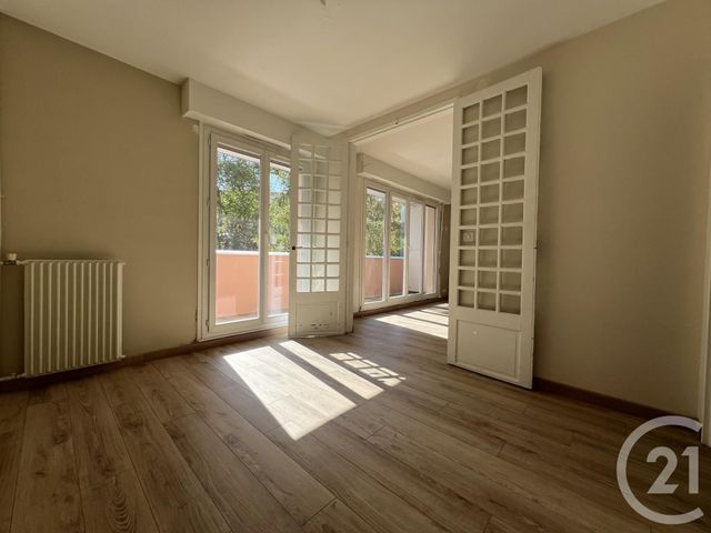 Appartement F3 &agrave; louer - 3 pi&egrave;ces - 62 m2 - Evry - 91 - ILE-DE-FRANCE