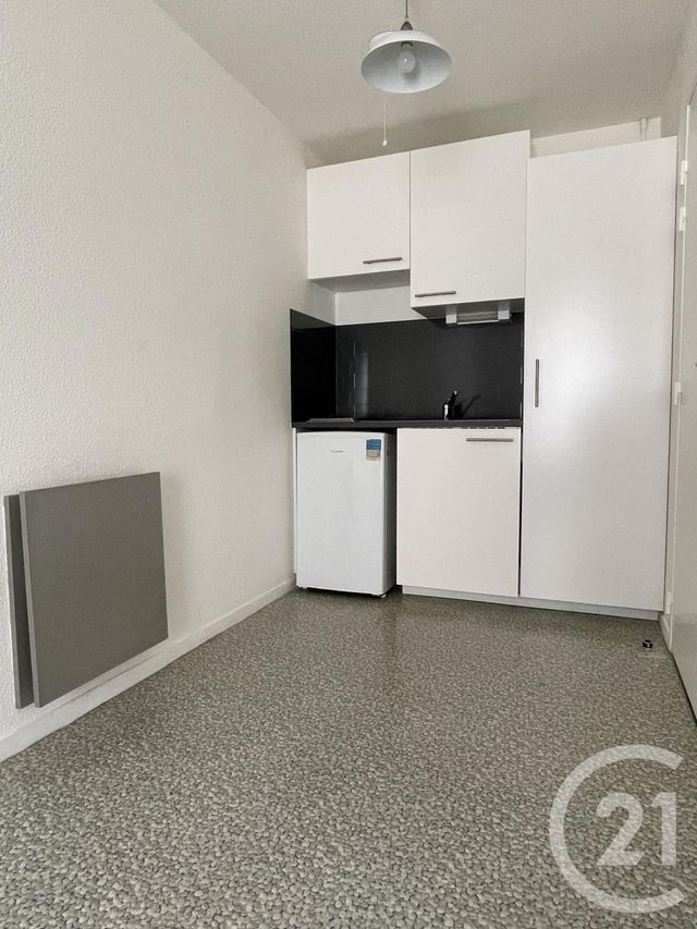 Appartement F1 &agrave; louer - 1 pi&egrave;ce - 19,57 m2 - Evry - 91 - ILE-DE-FRANCE