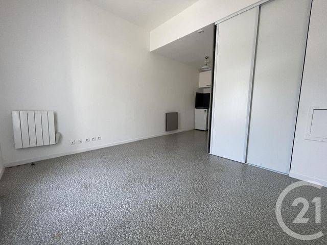 Appartement F1 &agrave; louer - 1 pi&egrave;ce - 19,57 m2 - Evry - 91 - ILE-DE-FRANCE