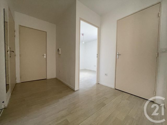Appartement F3 &agrave; louer - 3 pi&egrave;ces - 66,29 m2 - Evry - 91 - ILE-DE-FRANCE