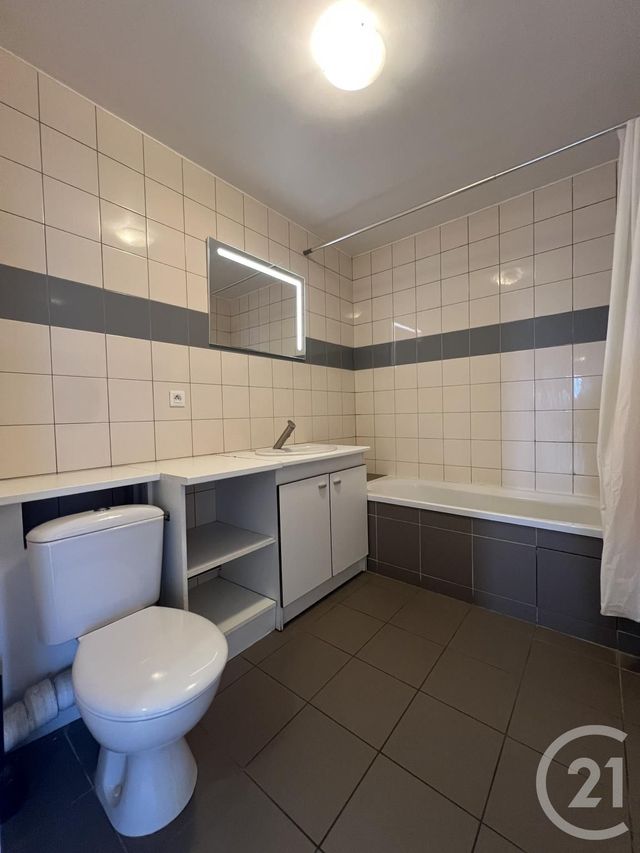 Appartement F5 &agrave; louer - 4 pi&egrave;ces - 101,38 m2 - Evry - 91 - ILE-DE-FRANCE