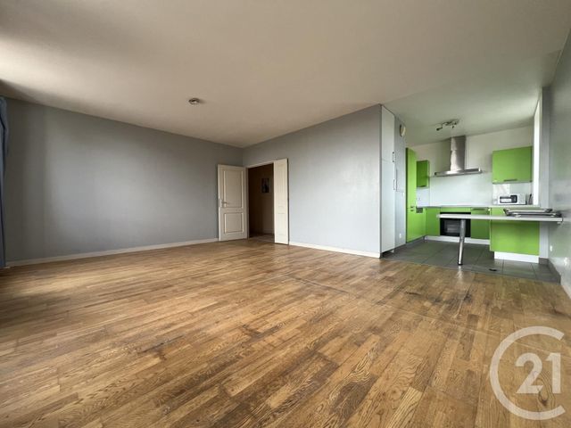 Appartement 4 pièces 101 m² · à Évry-Courcouronnes · 101,4 m² · 1 290 €/mois