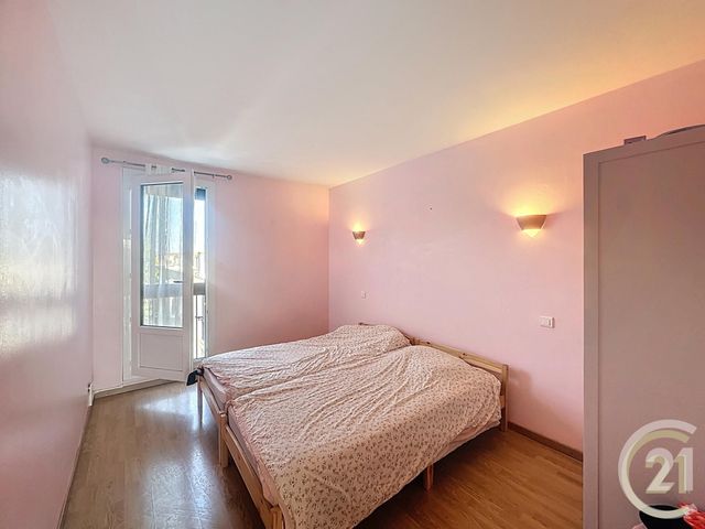 Appartement T4 à vendre - 4 pièces - 73,40 m2 - Arles - 13 - PROVENCE-ALPES-COTE-D-AZUR