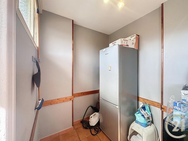 Appartement T4 à vendre - 4 pièces - 73,40 m2 - Arles - 13 - PROVENCE-ALPES-COTE-D-AZUR