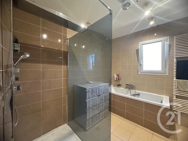 Maison à vendre - 5 pièces - 120 m2 - Arles - 13 - PROVENCE-ALPES-COTE-D-AZUR