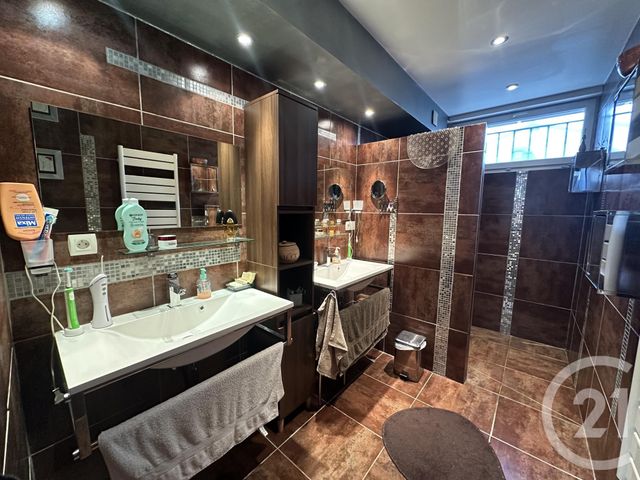 Maison à vendre - 7 pièces - 180 m2 - Arles - 13 - PROVENCE-ALPES-COTE-D-AZUR