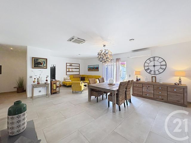 Maison à vendre - 5 pièces - 130 m2 - Arles - 13 - PROVENCE-ALPES-COTE-D-AZUR