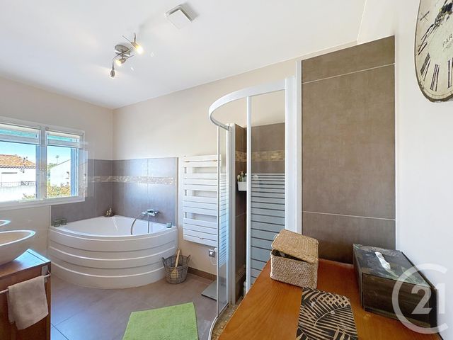 Maison à vendre - 5 pièces - 130 m2 - Arles - 13 - PROVENCE-ALPES-COTE-D-AZUR