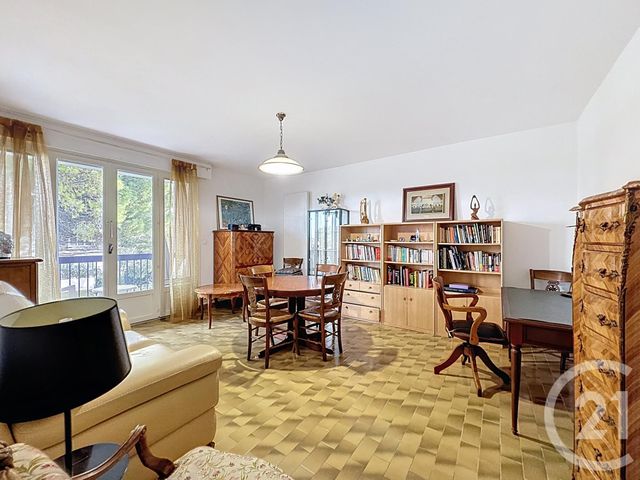 Appartement F3 à vendre - 3 pièces - 79,94 m2 - Arles - 13 - PROVENCE-ALPES-COTE-D-AZUR