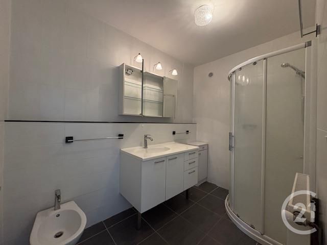 Appartement F3 à vendre - 3 pièces - 79,94 m2 - Arles - 13 - PROVENCE-ALPES-COTE-D-AZUR