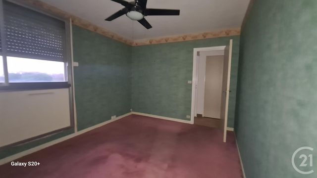 Appartement T3 &agrave; louer - 3 pi&egrave;ces - 61,90 m2 - Arles - 13 - PROVENCE-ALPES-COTE-D-AZUR