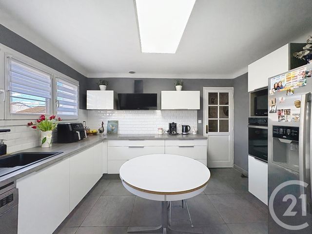 Maison &agrave; vendre - 7 pi&egrave;ces - 181,15 m2 - Arles - 13 - PROVENCE-ALPES-COTE-D-AZUR