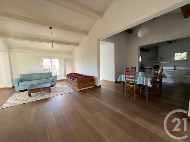 Appartement F4 &agrave; louer - 4 pi&egrave;ces - 72,30 m2 - Arles - 13 - PROVENCE-ALPES-COTE-D-AZUR