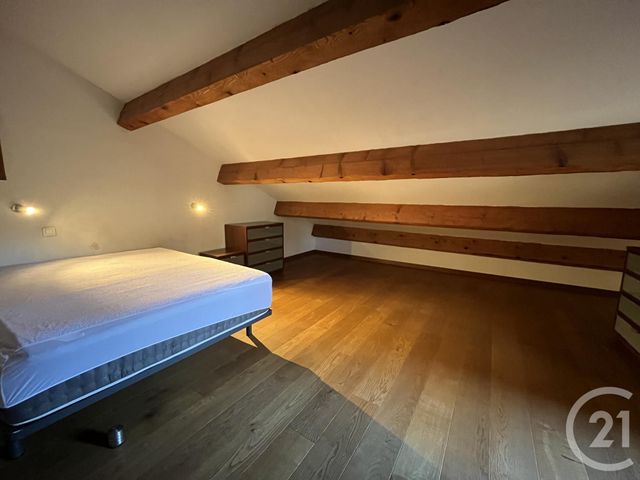 Appartement F4 &agrave; louer - 4 pi&egrave;ces - 72,30 m2 - Arles - 13 - PROVENCE-ALPES-COTE-D-AZUR