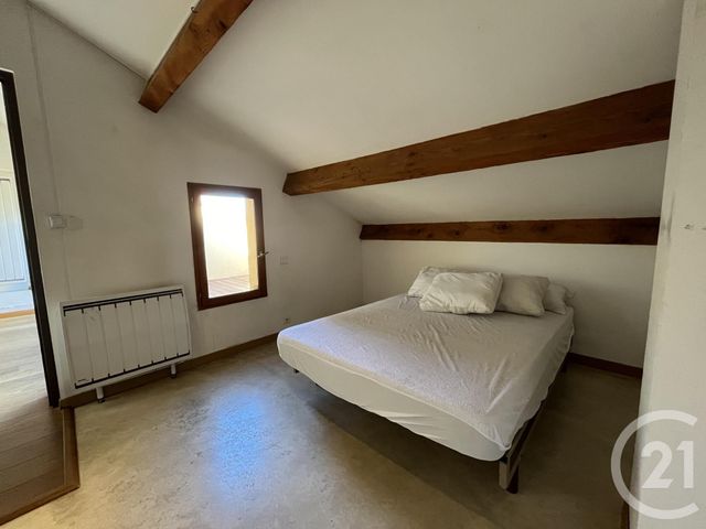 Appartement F4 &agrave; louer - 4 pi&egrave;ces - 72,30 m2 - Arles - 13 - PROVENCE-ALPES-COTE-D-AZUR