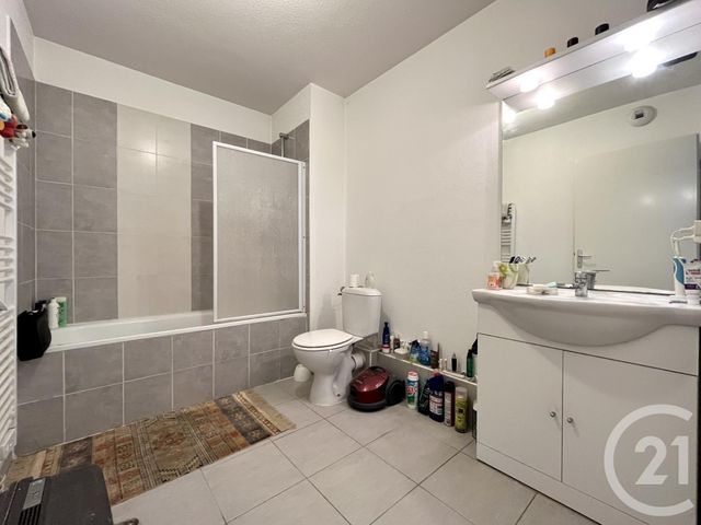 Appartement Studio &agrave; louer - 1 pi&egrave;ce - 33,39 m2 - Arles - 13 - PROVENCE-ALPES-COTE-D-AZUR