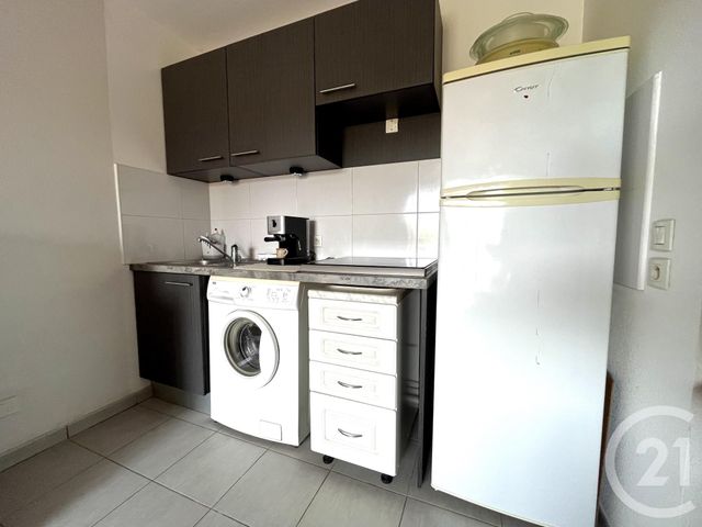 Appartement Studio &agrave; louer - 1 pi&egrave;ce - 33,39 m2 - Arles - 13 - PROVENCE-ALPES-COTE-D-AZUR