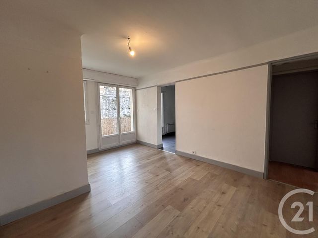 Appartement &agrave; louer - 3 pi&egrave;ces - 58 m2 - Arles - 13 - PROVENCE-ALPES-COTE-D-AZUR