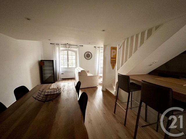 Appartement T2 &agrave; louer - 2 pi&egrave;ces - 49,97 m2 - Arles - 13 - PROVENCE-ALPES-COTE-D-AZUR