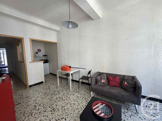Appartement T2 &agrave; louer - 2 pi&egrave;ces - 35 m2 - Arles - 13 - PROVENCE-ALPES-COTE-D-AZUR