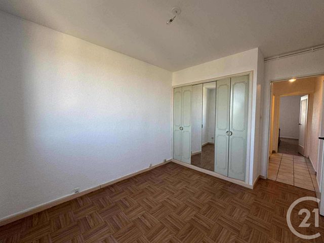 Appartement T3 &agrave; louer - 3 pi&egrave;ces - 65 m2 - Arles - 13 - PROVENCE-ALPES-COTE-D-AZUR