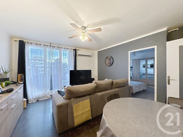 Appartement F4 &agrave; vendre - 4 pi&egrave;ces - 63,34 m2 - Arles - 13 - PROVENCE-ALPES-COTE-D-AZUR