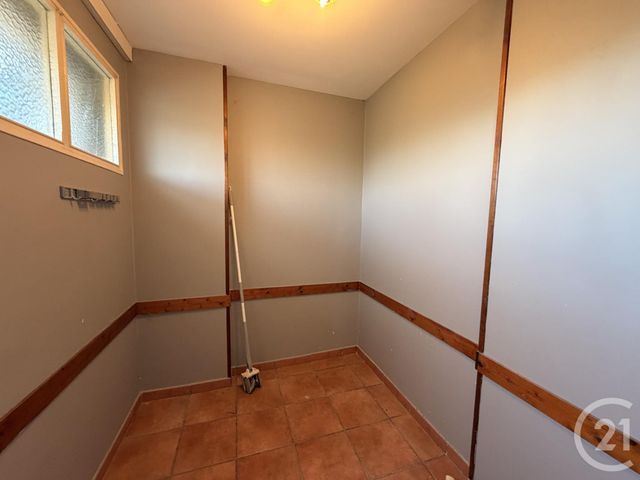 Appartement T4 &agrave; louer - 4 pi&egrave;ces - 73,40 m2 - Arles - 13 - PROVENCE-ALPES-COTE-D-AZUR