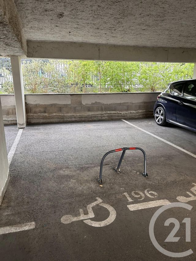 parking - ARLES - 13