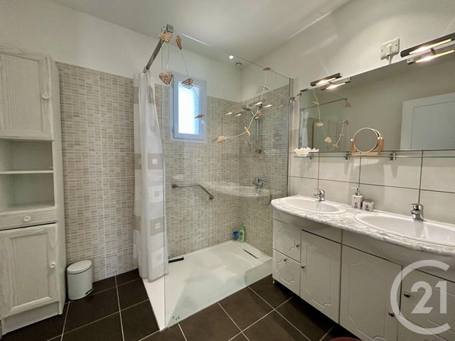 Appartement T2 &agrave; louer - 2 pi&egrave;ces - 49,28 m2 - Arles - 13 - PROVENCE-ALPES-COTE-D-AZUR